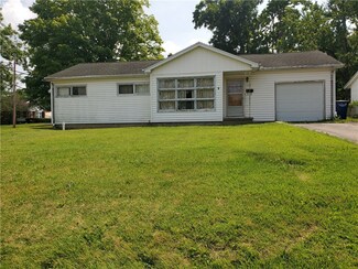 114 E Monroe St, Danville, IL 61832