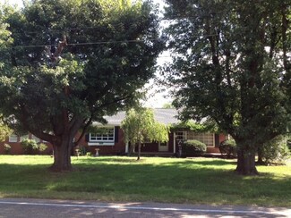 226 N 5th St, Shenandoah, VA 22849