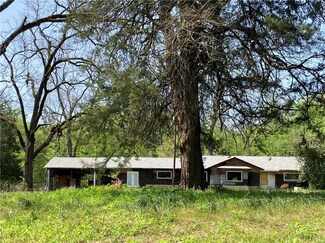 4890 County Road 4875, Pittsburg, TX 75686