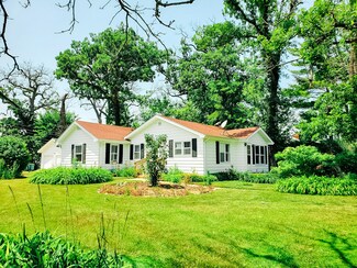 33162 N Sears Blvd, Grayslake, IL 60030