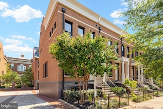 412 13th St SE, Washington, DC 20003