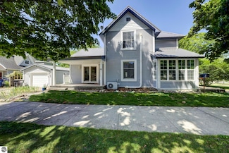 546 Webster St, Traverse City, MI 49686