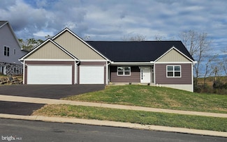 154 Saffron Blvd, Centre Hall, PA 16828