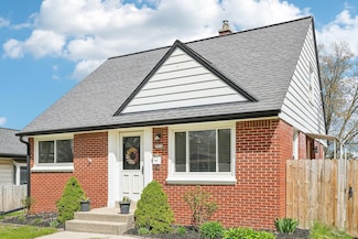 3824 N 99th St, Milwaukee, WI 53222