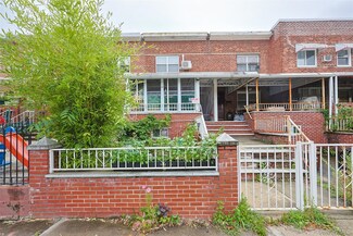 15308 58th Rd, Flushing, NY 11355