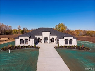 11168 Stage Rd, Akron, NY 14001