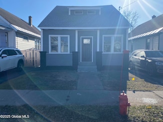 1522 Hawthorne St, Schenectady, NY 12303