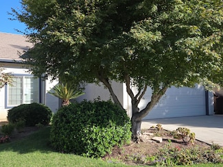 2300 Sierra St Unit 101, Kingsburg, CA 93631