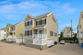 224 Grove St Unit 2, Waltham, MA 02453