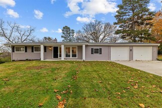 20 Alfresco Dr, Ballwin, MO 63021