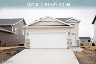 6310 83rd Ave S, Horace, ND 58047