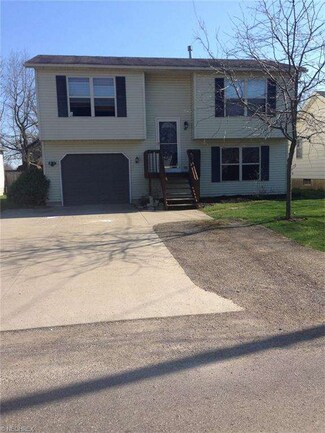138 Garden St, Creston, OH 44217