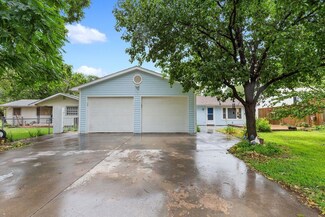 325 N Bebe St, Wichita, KS 67212