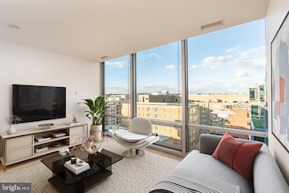 1110 23rd St NW Unit PH12, Washington, DC 20037