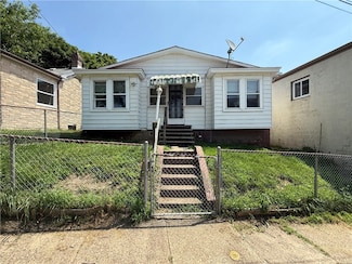 130 Whitaker St, Homestead, PA 15120
