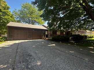 1126 Elmwood Ave, Worthington, MN 56187
