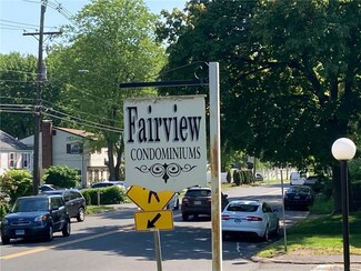 93 Fairview Dr Unit 1, Danbury, CT 06810