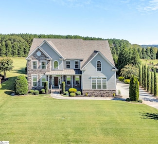 104 Fairoaks Dr, Williamston, SC 29697