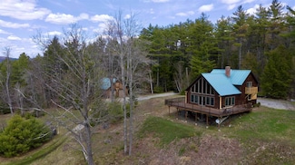 609 S Main St, Newport, NH 03773