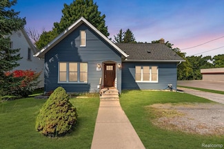 506 W Vienna St, Clio, MI 48420