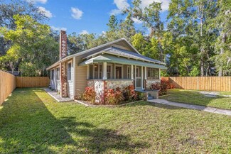 1916 NW 2nd St, Gainesville, FL 32609