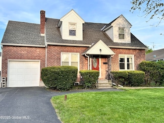 2 Birchwood Ave, Rensselaer, NY 12144