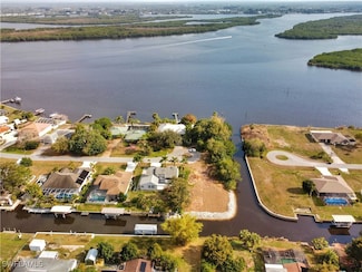 3295 Peace River Dr, Punta Gorda, FL 33983