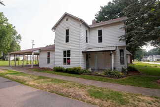 413 E Main St, Camden, IN 46917