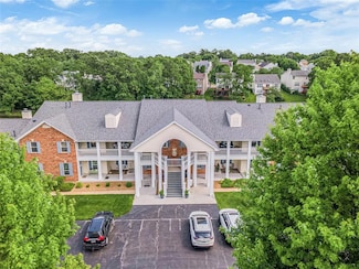 306 Waterside Dr Unit D21, Grover, MO 63040