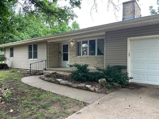 118 E Maple St, Oxford, KS 67119
