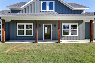 253 Caro Dr, West Tawakoni, TX 75474