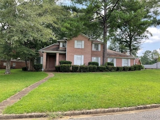 274 E Castlewood Dr, Selma, AL 36701