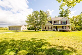 9421 Cleveland Ave, Baroda, MI 49101