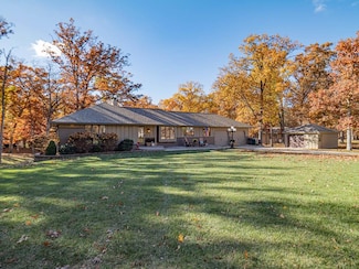 800 Homestead Dr, Moberly, MO 65270