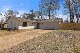 3525 Patterson Dr, Pearl, MS 39208