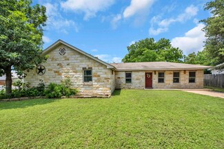 310 S Hill St, Burnet, TX 78611