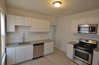 28 Taft St Unit 3, Dorchester, MA 02125