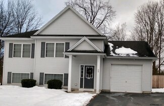 24 W Tremont St, Glens Falls, NY 12801