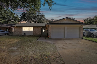 7520 Gayglen Dr, Dallas, TX 75217