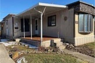 5290 Upperton Dr, Miamisburg, OH 45342