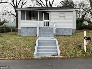 202 Cheatham St, Griffin, GA 30223