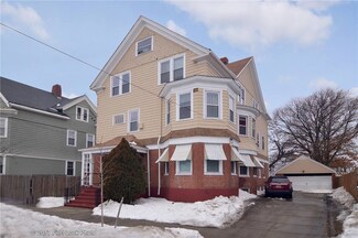 31 Sumter St, Providence, RI 02907