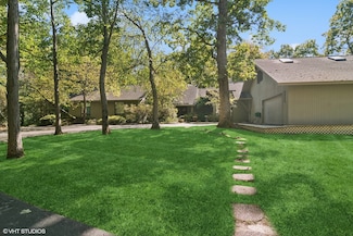 3296 Middlesax Dr, Long Grove, IL 60047
