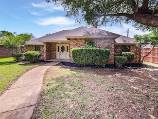 1910 Hillcroft Dr, Duncanville, TX 75137