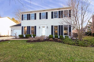 470 Glen Echo Rd, Naperville, IL 60565