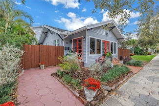 436 12th Ave NE, Saint Petersburg, FL 33701