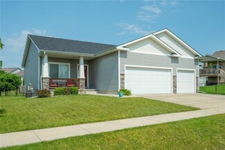 1216 Tuscany Dr SE, Altoona, IA 50009