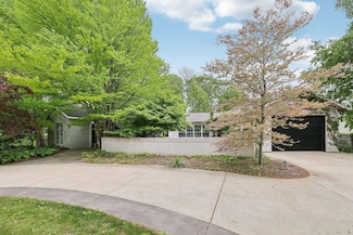 923 Swarthmore Ct, Madison, WI 53705