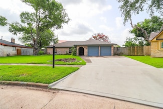 11115 Silkwood Dr, Houston, TX 77031