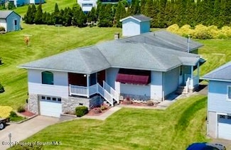 290 Holly Ln, Olyphant, PA 18447